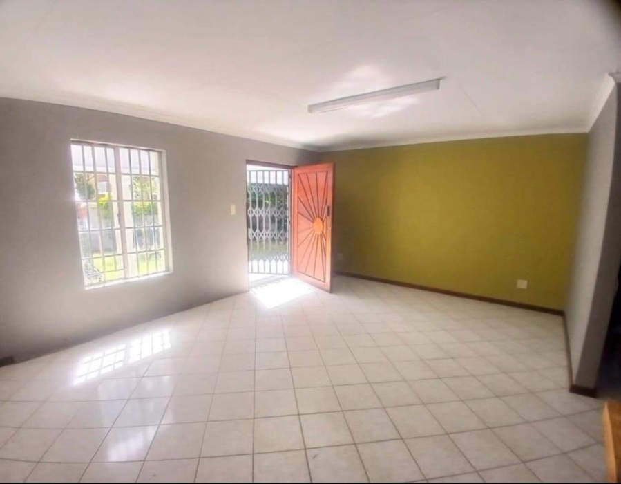 2 Bedroom Property for Sale in Theresa Park Gauteng