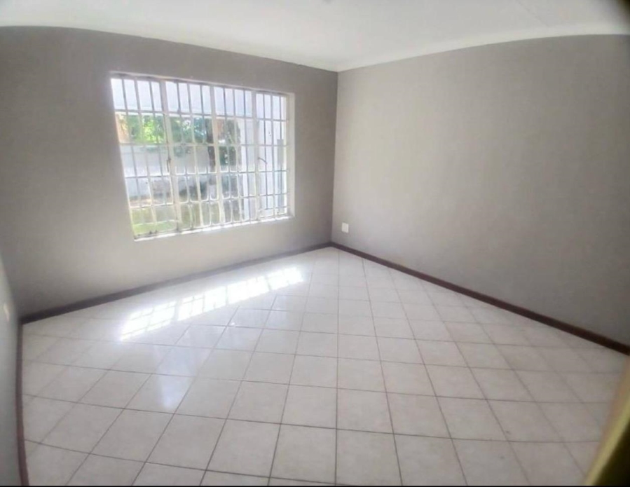 2 Bedroom Property for Sale in Theresa Park Gauteng