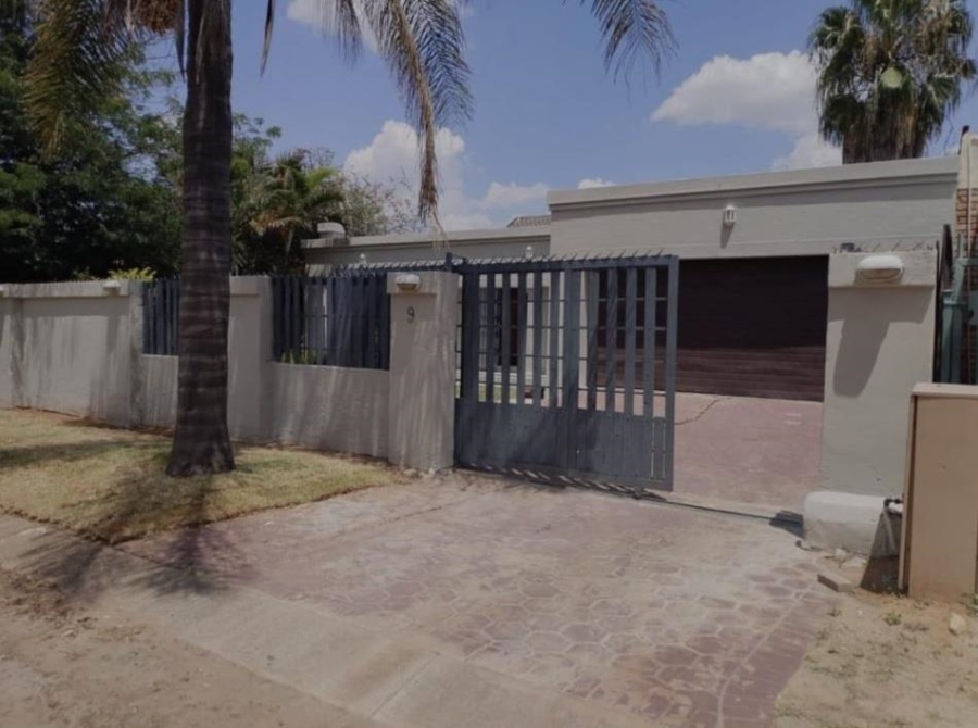 2 Bedroom Property for Sale in Theresa Park Gauteng