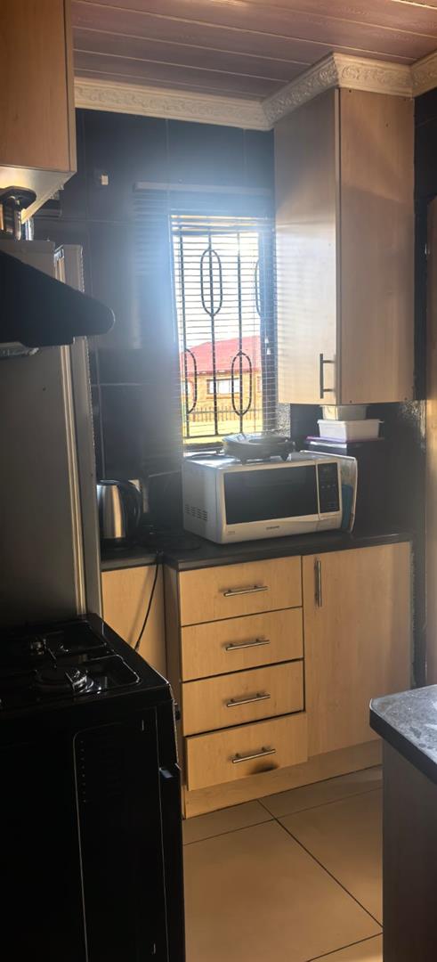2 Bedroom Property for Sale in Soshanguve WW Gauteng