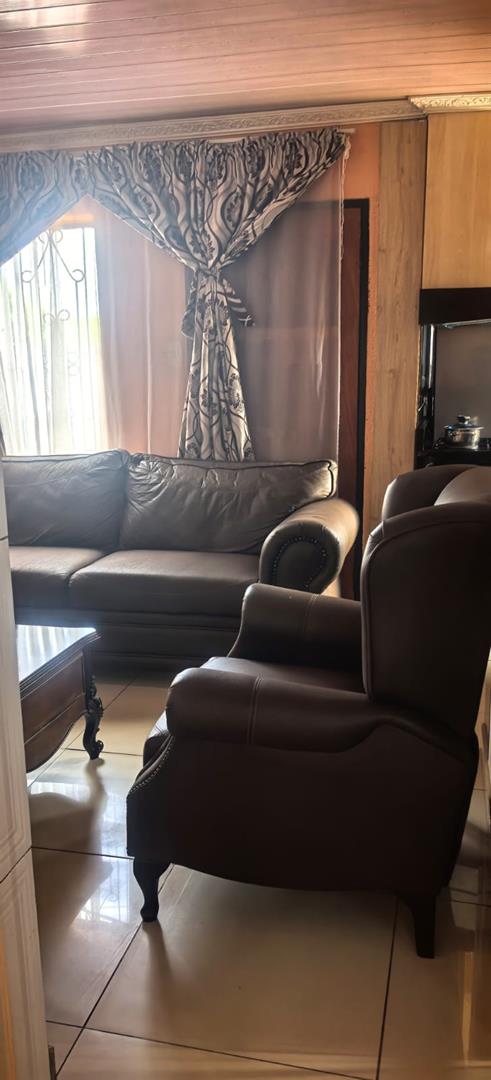 2 Bedroom Property for Sale in Soshanguve WW Gauteng