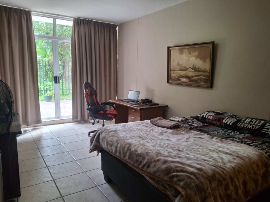 2 Bedroom Property for Sale in Sandton Central Gauteng