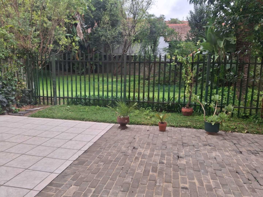 2 Bedroom Property for Sale in Sandton Central Gauteng