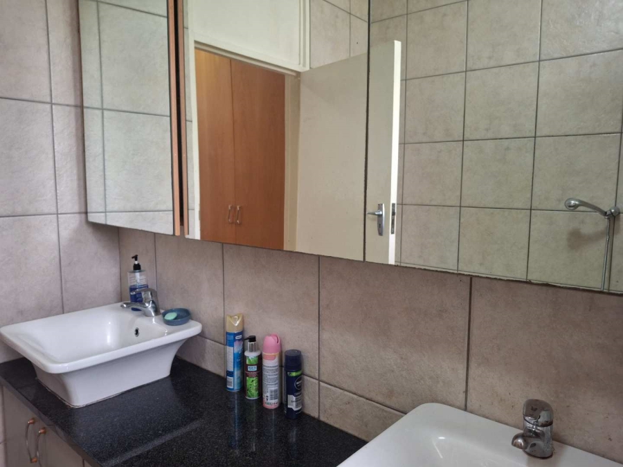 2 Bedroom Property for Sale in Sandton Central Gauteng