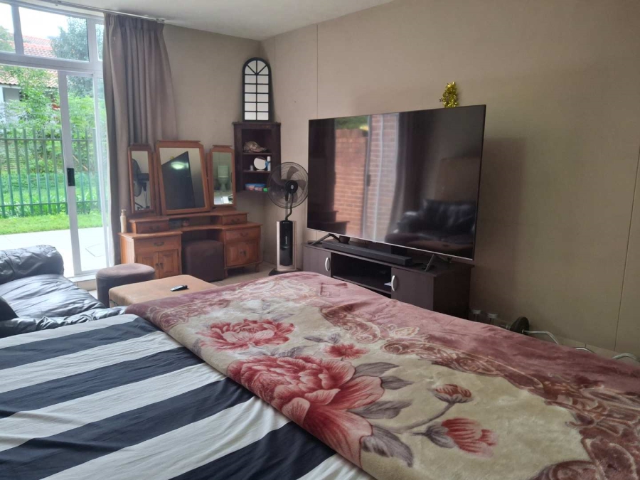 2 Bedroom Property for Sale in Sandton Central Gauteng