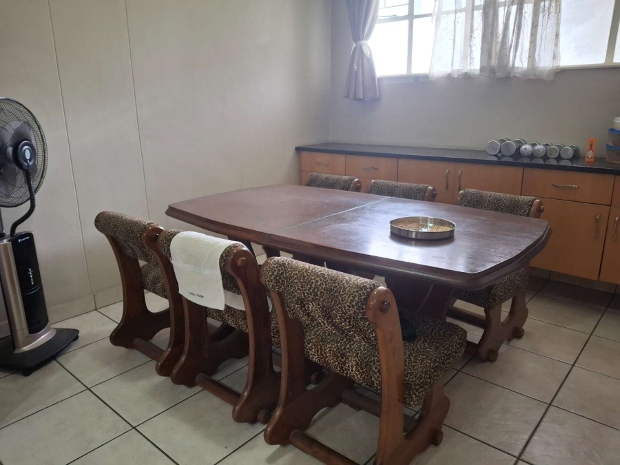 2 Bedroom Property for Sale in Sandton Central Gauteng