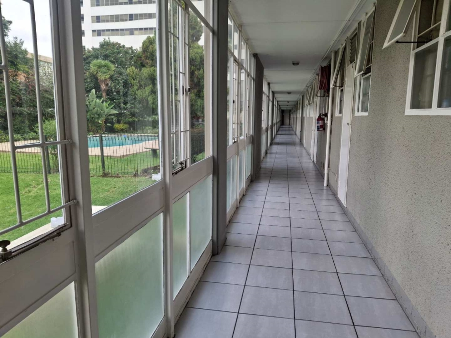 2 Bedroom Property for Sale in Sandton Central Gauteng