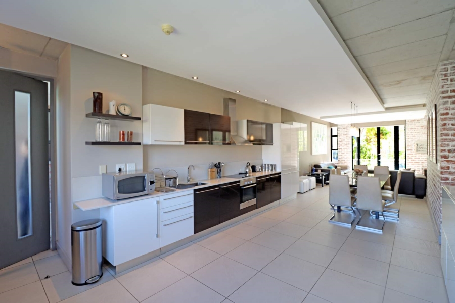 To Let 2 Bedroom Property for Rent in Melrose Arch Gauteng