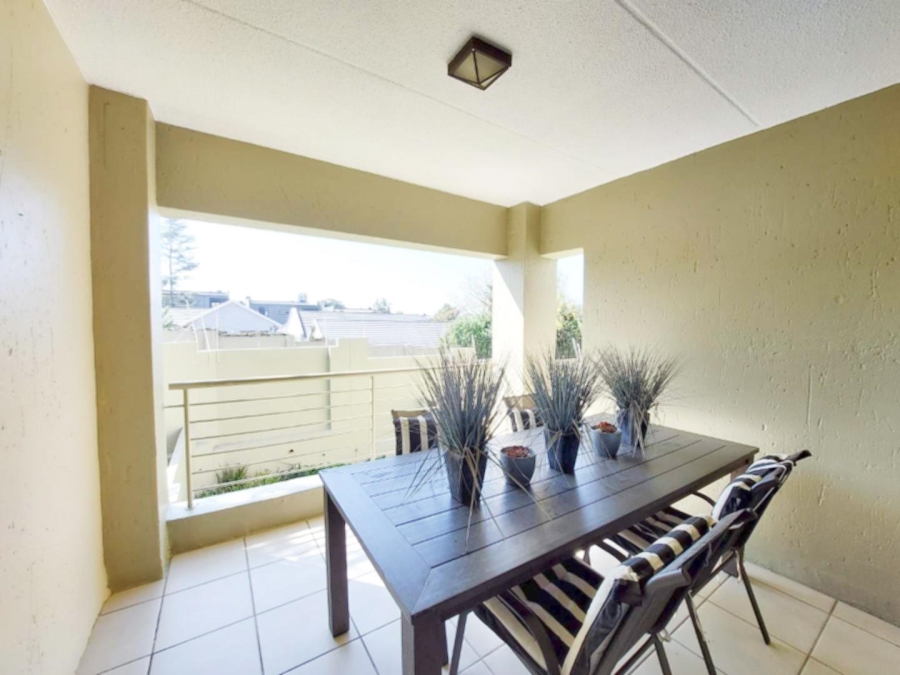 To Let 2 Bedroom Property for Rent in Bryanston Gauteng
