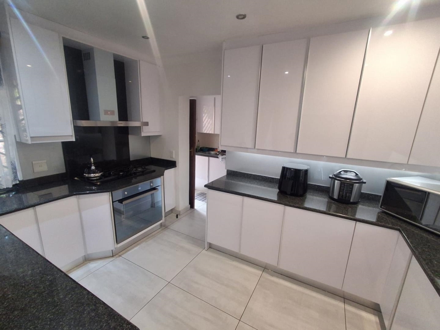 3 Bedroom Property for Sale in Glenvista Gauteng