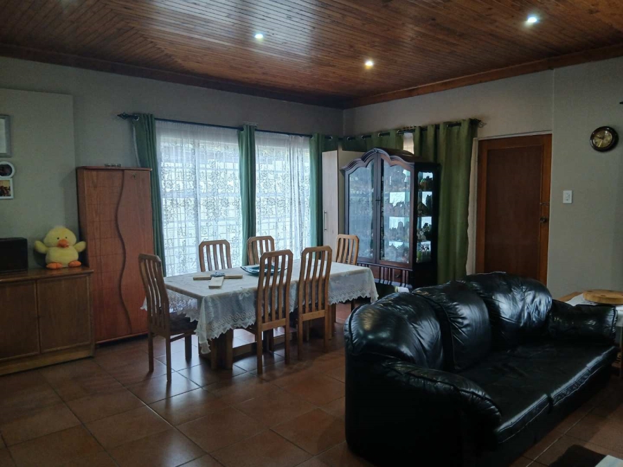 4 Bedroom Property for Sale in Homestead Gauteng