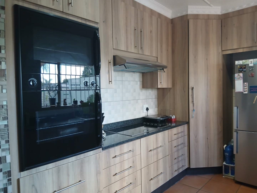4 Bedroom Property for Sale in Homestead Gauteng