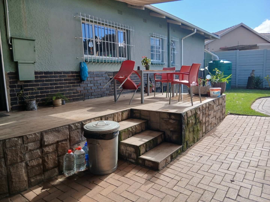 4 Bedroom Property for Sale in Homestead Gauteng