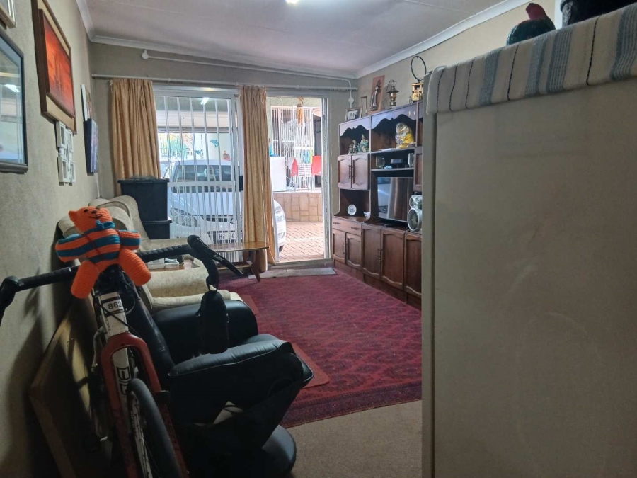 4 Bedroom Property for Sale in Homestead Gauteng