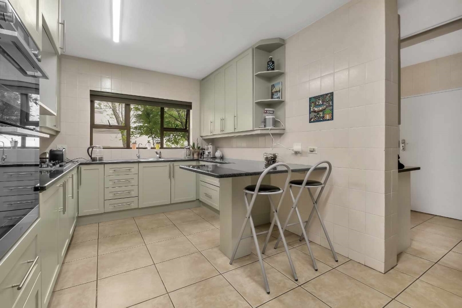 To Let 3 Bedroom Property for Rent in Dainfern Golf Estate Gauteng
