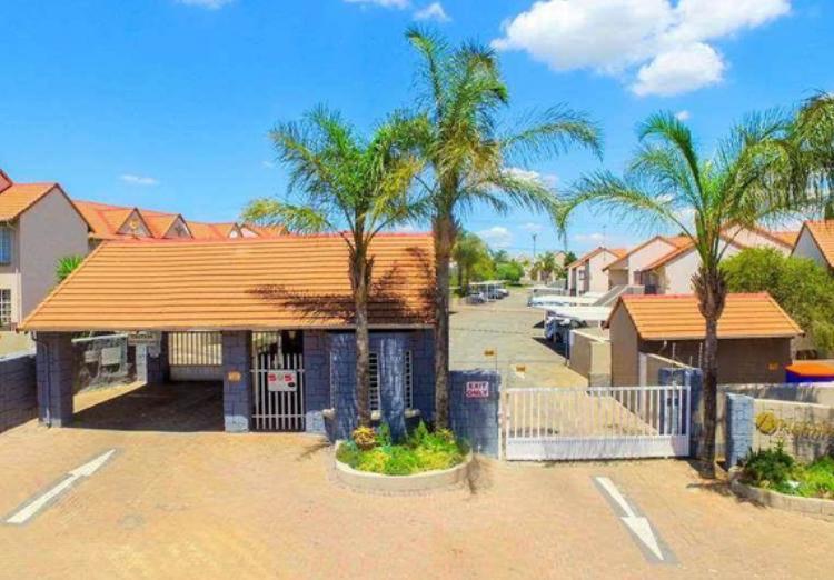 2 Bedroom Property for Sale in Edenvale Gauteng