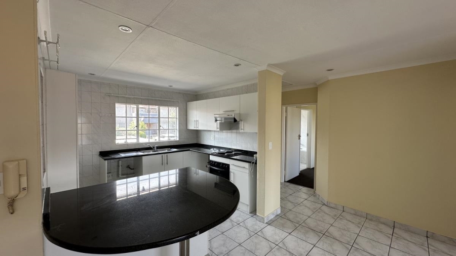 2 Bedroom Property for Sale in Edenvale Gauteng