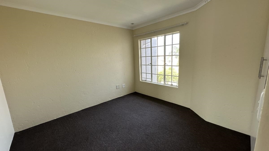 2 Bedroom Property for Sale in Edenvale Gauteng