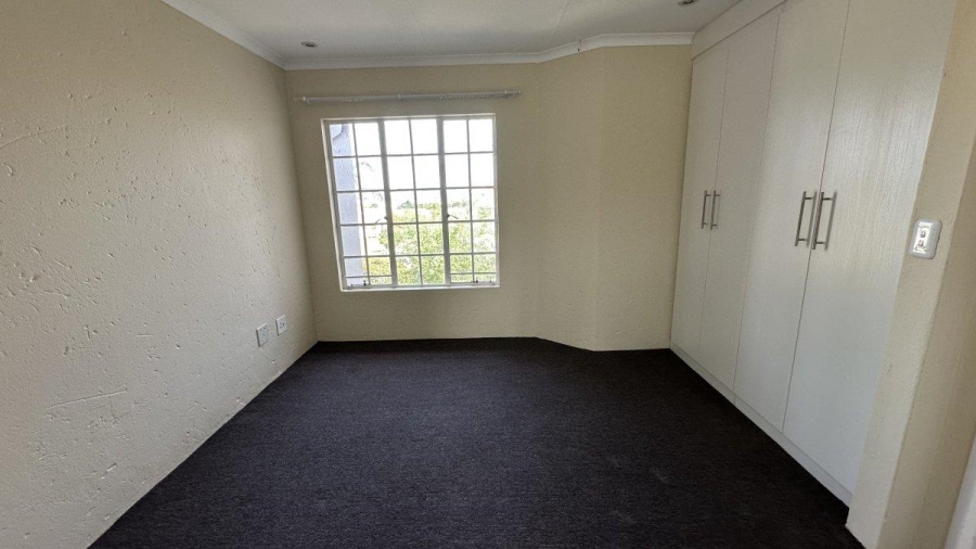2 Bedroom Property for Sale in Edenvale Gauteng