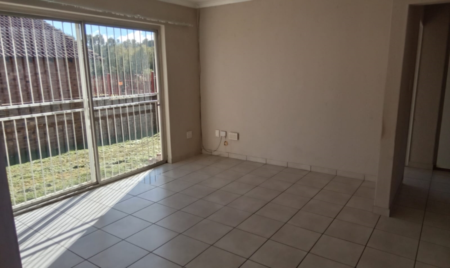 2 Bedroom Property for Sale in Wilgeheuwel Gauteng