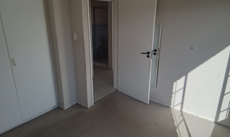 2 Bedroom Property for Sale in Wilgeheuwel Gauteng