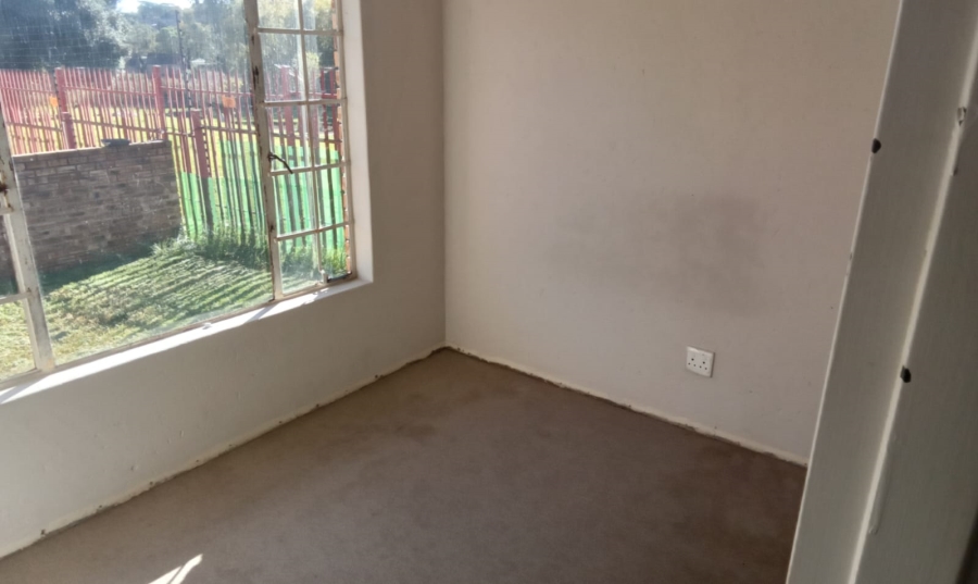 2 Bedroom Property for Sale in Wilgeheuwel Gauteng