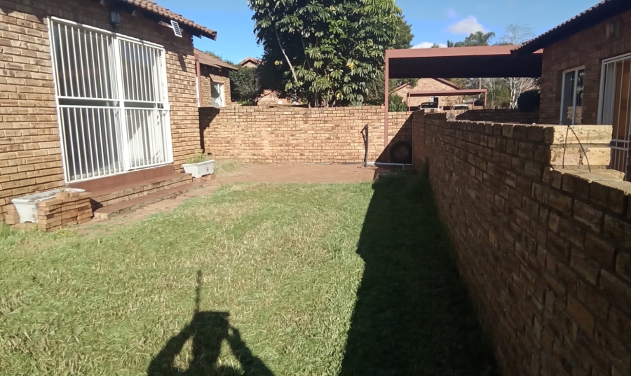 2 Bedroom Property for Sale in Wilgeheuwel Gauteng