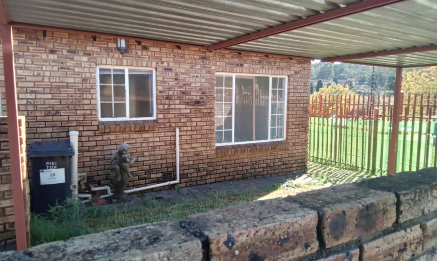 2 Bedroom Property for Sale in Wilgeheuwel Gauteng