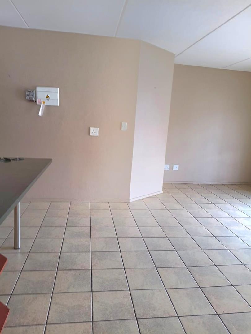 2 Bedroom Property for Sale in Bardene Gauteng