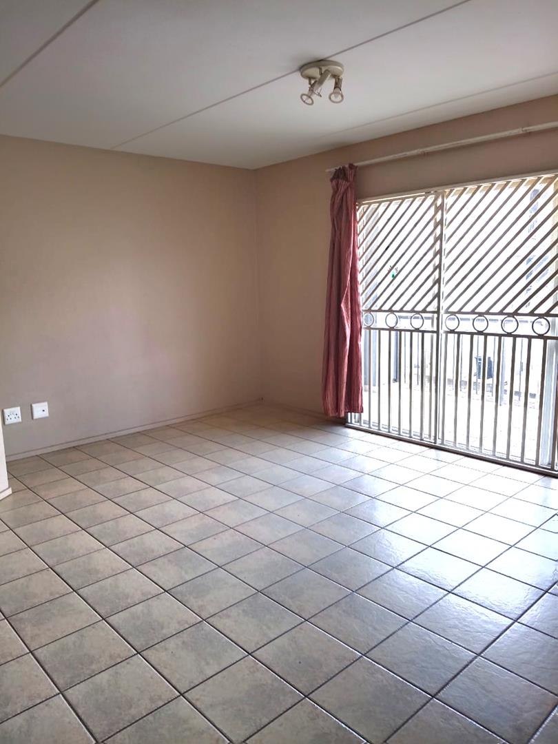 2 Bedroom Property for Sale in Bardene Gauteng
