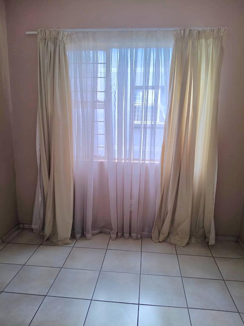 2 Bedroom Property for Sale in Bardene Gauteng