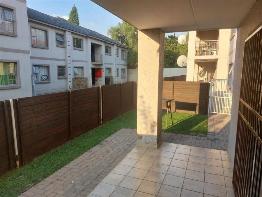 2 Bedroom Property for Sale in Bardene Gauteng