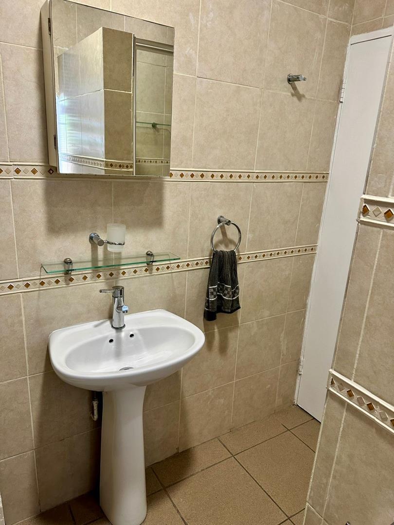 1 Bedroom Property for Sale in Buccleuch Gauteng