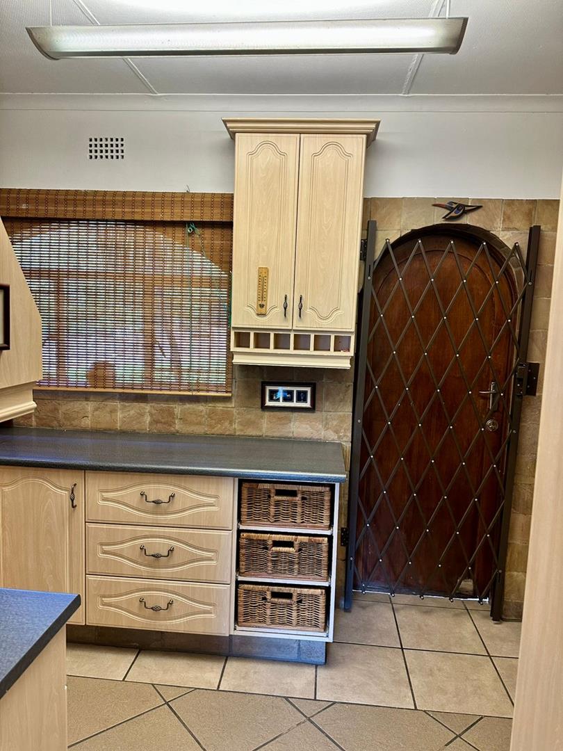 1 Bedroom Property for Sale in Buccleuch Gauteng