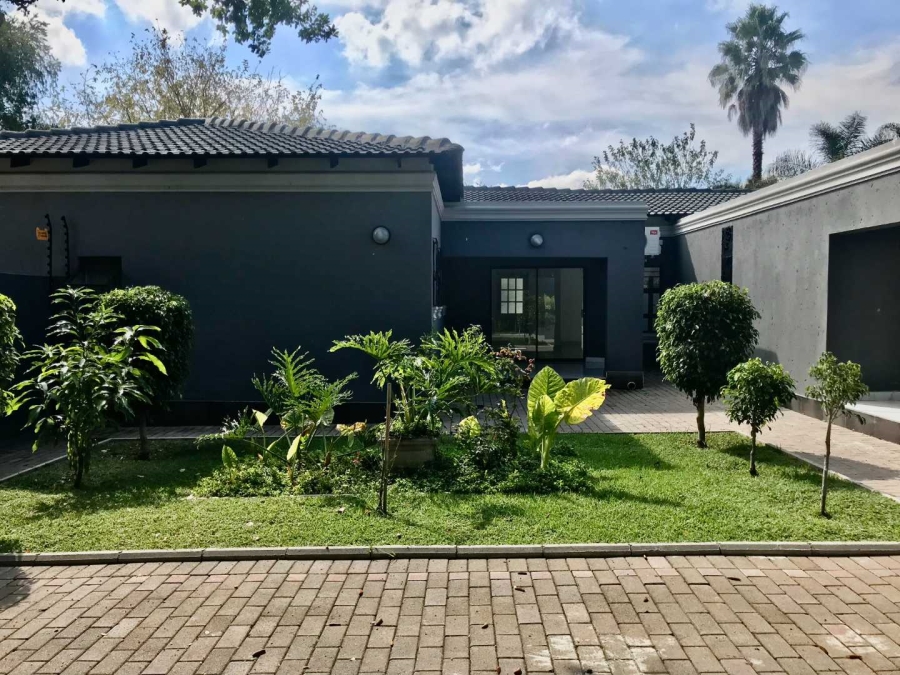 To Let 4 Bedroom Property for Rent in Fourways Gauteng