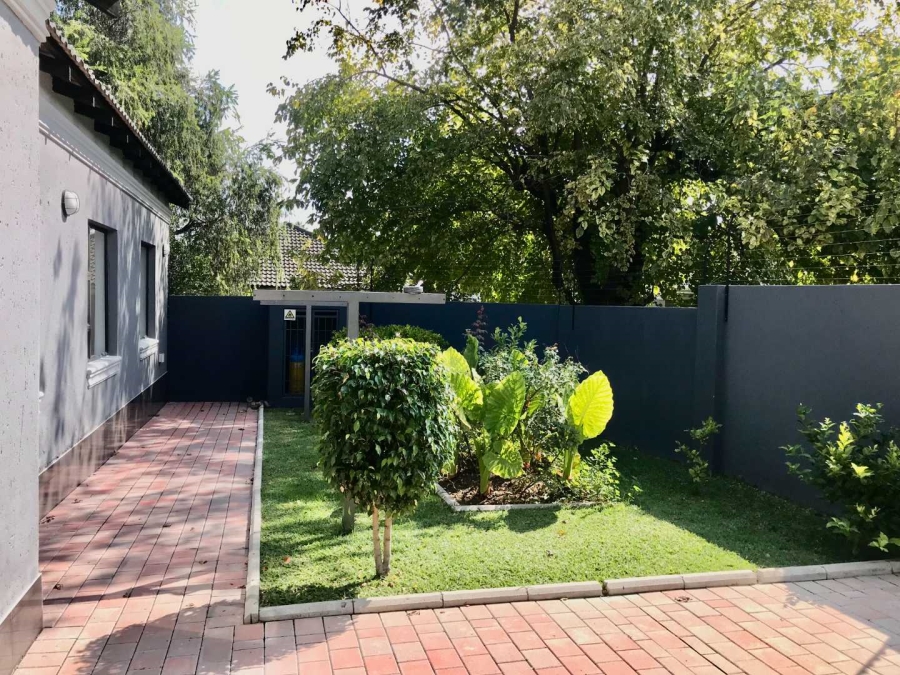 To Let 4 Bedroom Property for Rent in Fourways Gauteng