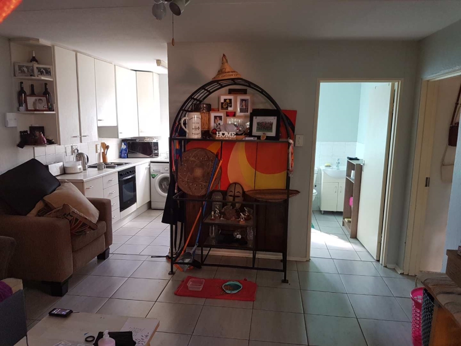 1 Bedroom Property for Sale in Sundowner Gauteng