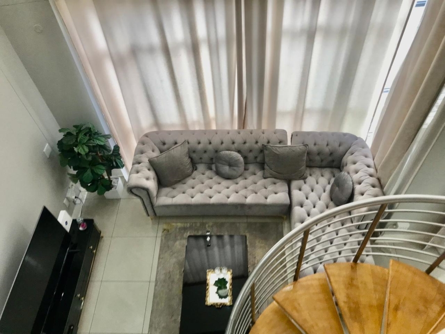 To Let 2 Bedroom Property for Rent in Sandown Gauteng