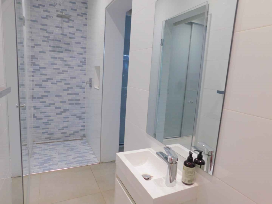 To Let 3 Bedroom Property for Rent in Benmore Gardens Gauteng