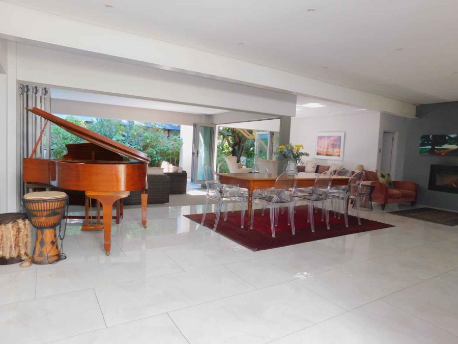 To Let 3 Bedroom Property for Rent in Benmore Gardens Gauteng