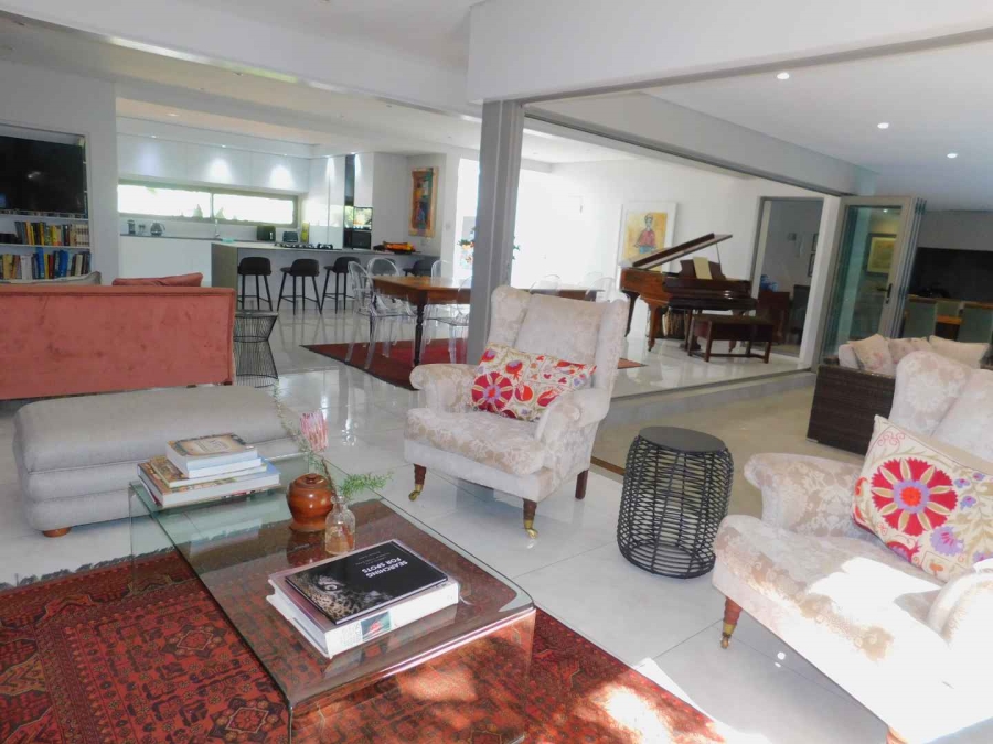 To Let 3 Bedroom Property for Rent in Benmore Gardens Gauteng