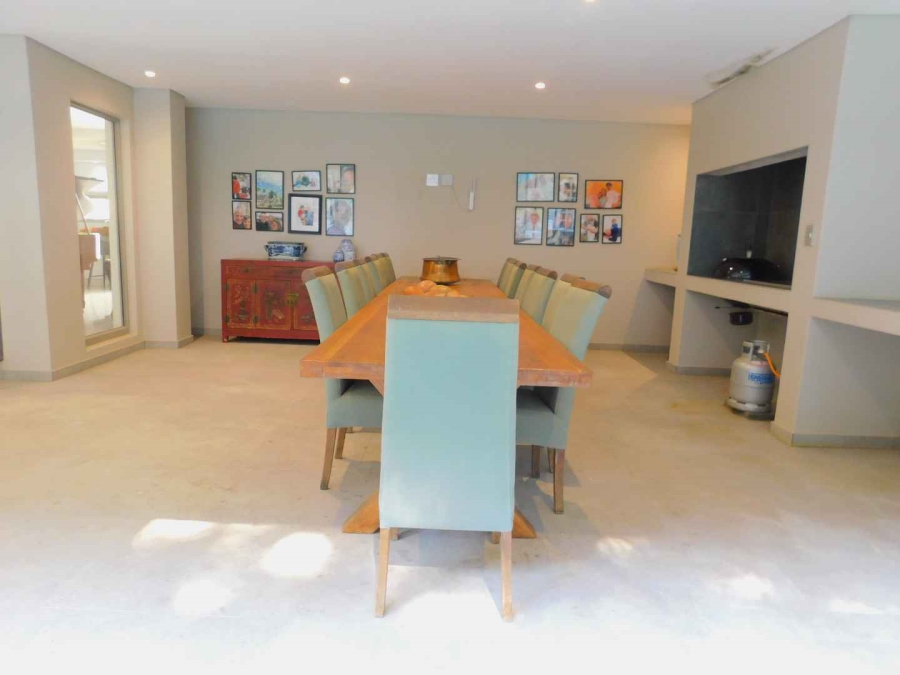 To Let 3 Bedroom Property for Rent in Benmore Gardens Gauteng
