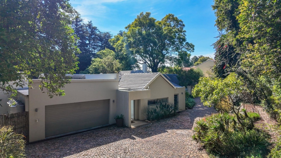 To Let 3 Bedroom Property for Rent in Benmore Gardens Gauteng
