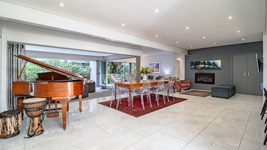 To Let 3 Bedroom Property for Rent in Benmore Gardens Gauteng
