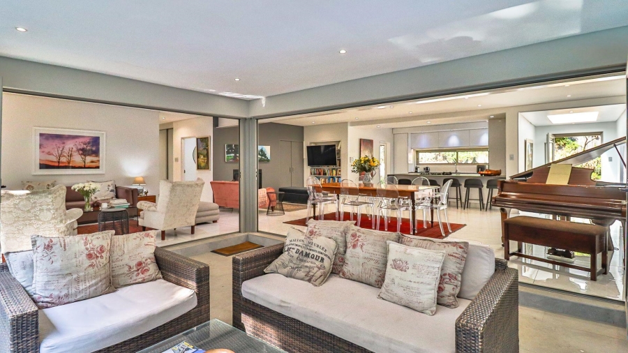To Let 3 Bedroom Property for Rent in Benmore Gardens Gauteng