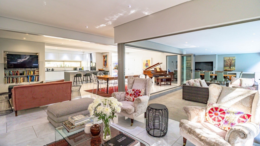 To Let 3 Bedroom Property for Rent in Benmore Gardens Gauteng