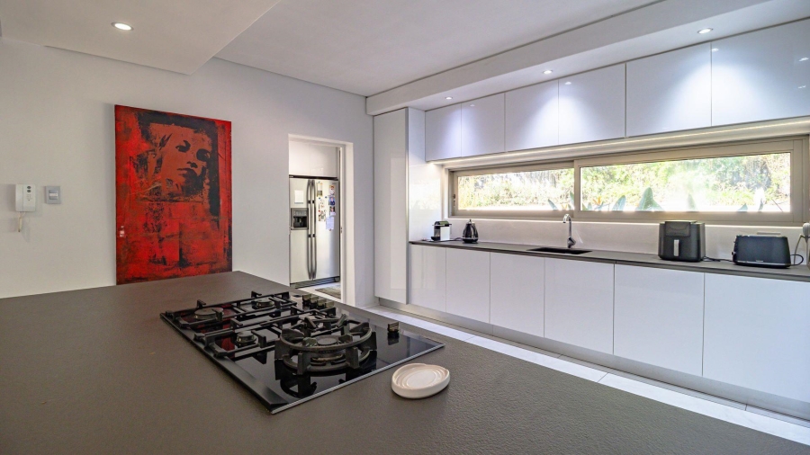 To Let 3 Bedroom Property for Rent in Benmore Gardens Gauteng