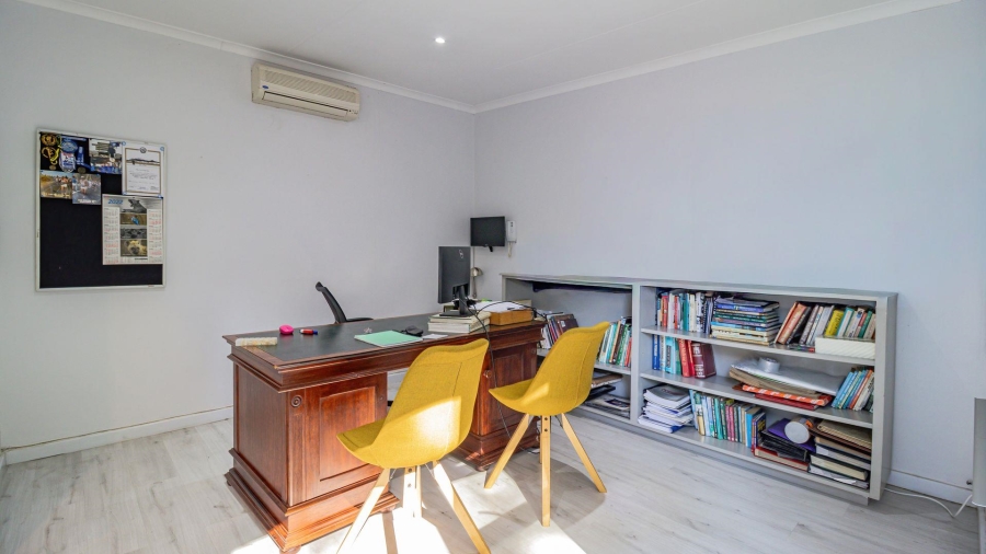 To Let 3 Bedroom Property for Rent in Benmore Gardens Gauteng