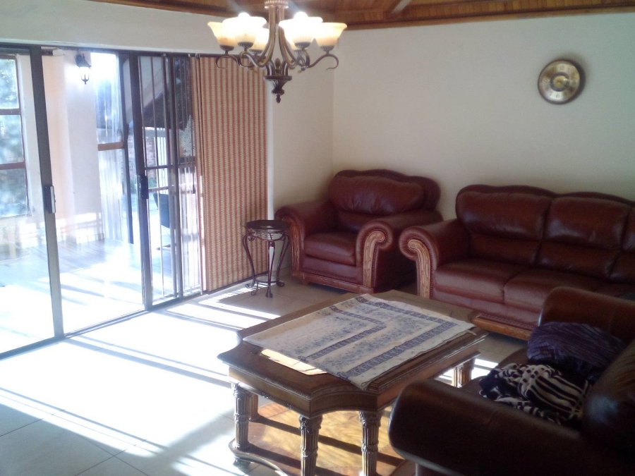5 Bedroom Property for Sale in The Reeds Gauteng