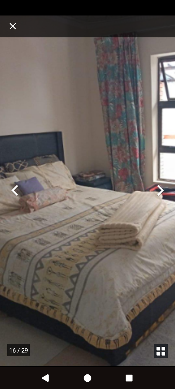 5 Bedroom Property for Sale in The Reeds Gauteng